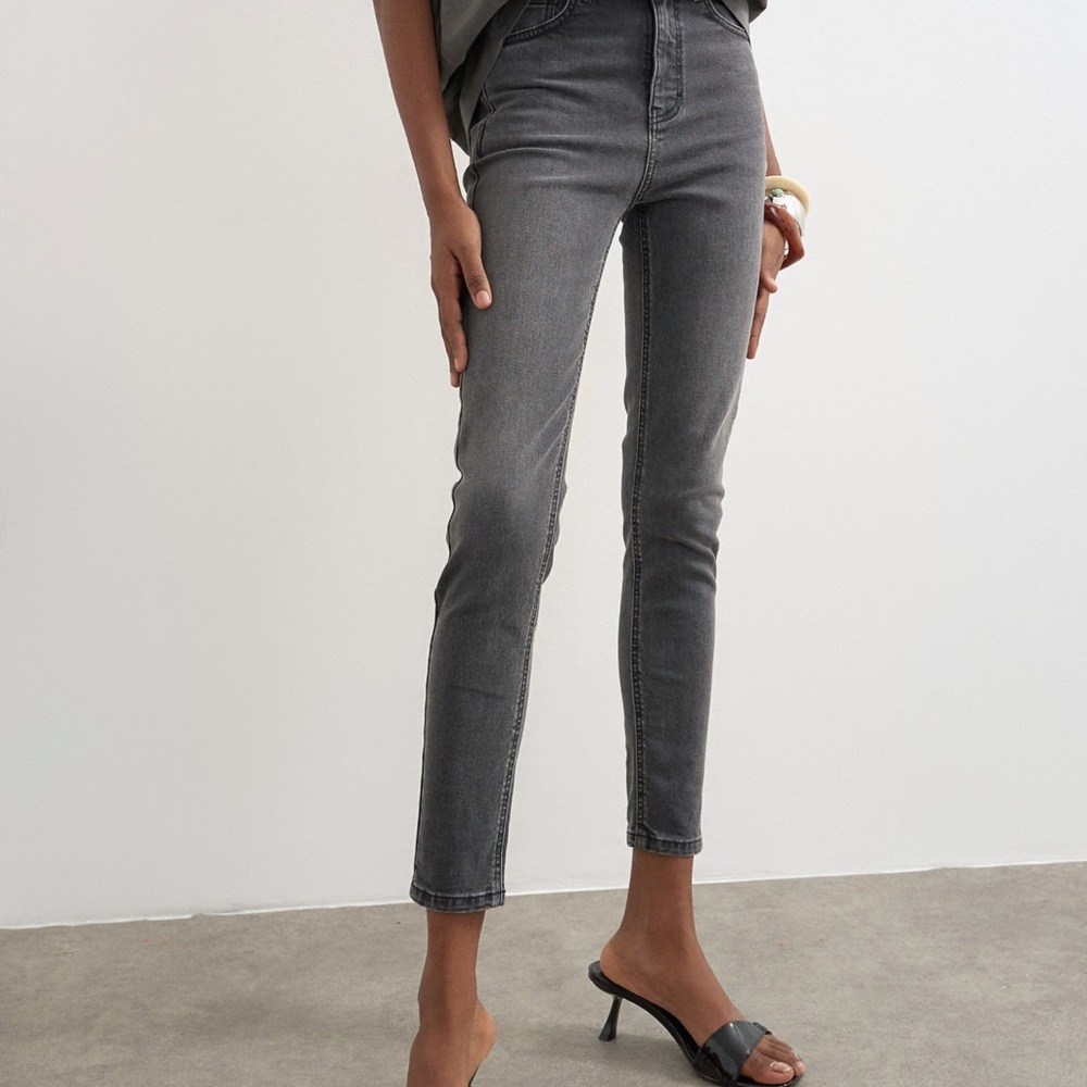 Topshop Jamie high rise skinny jeans in washed black